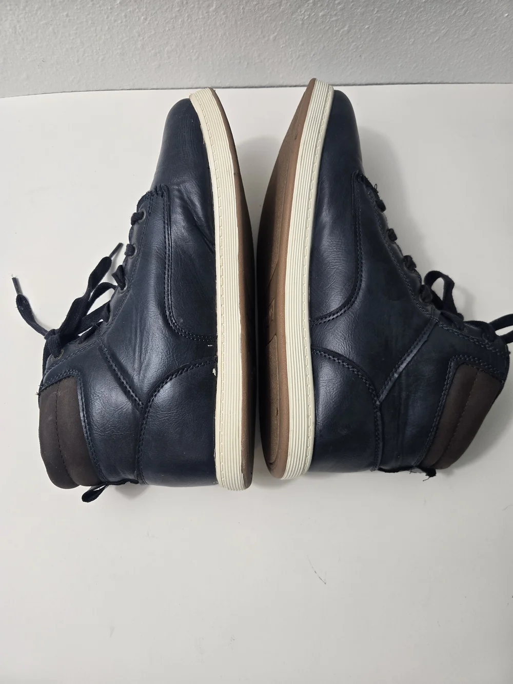 Levi's Navy High-Top Lace-Up Boots with White Sole - Size 9.5